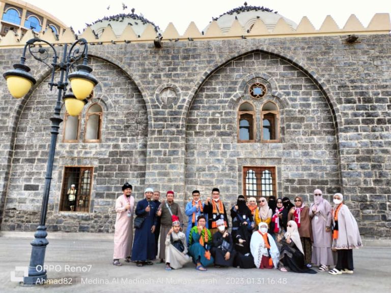 Tips Hemat: Persiapan Biaya Umroh 2023